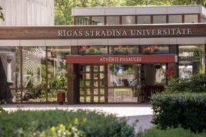 Haupteingang der Riga Stradins University in Lettland