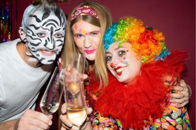 Studierende beim Karneval in Köln